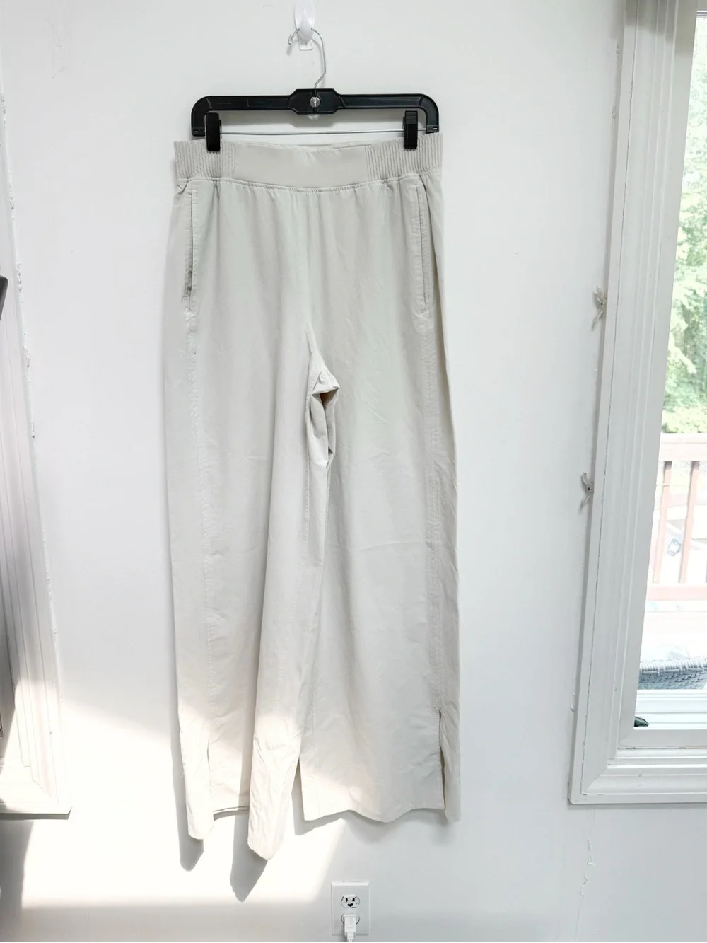 Lululemon Stretch Woven Wide-Leg High-Rise Pant